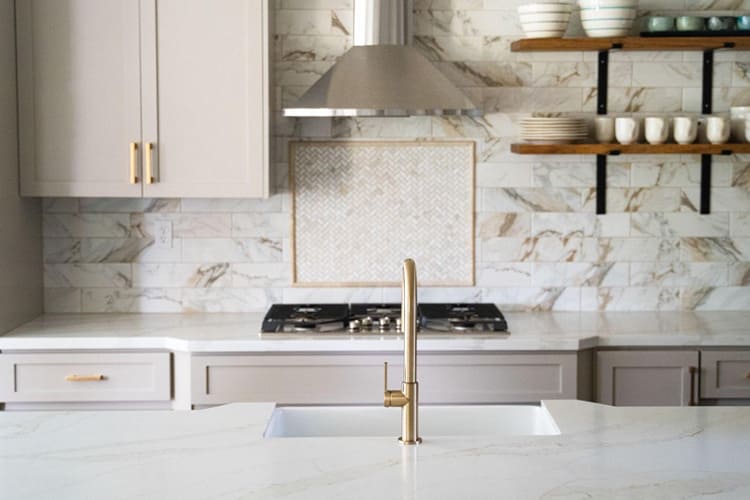 Luxury Kitchen Backsplashes - Are They A Good Idea? post